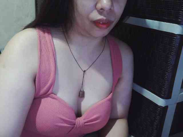 Cassiee webcam