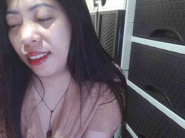 Cassiee webcam