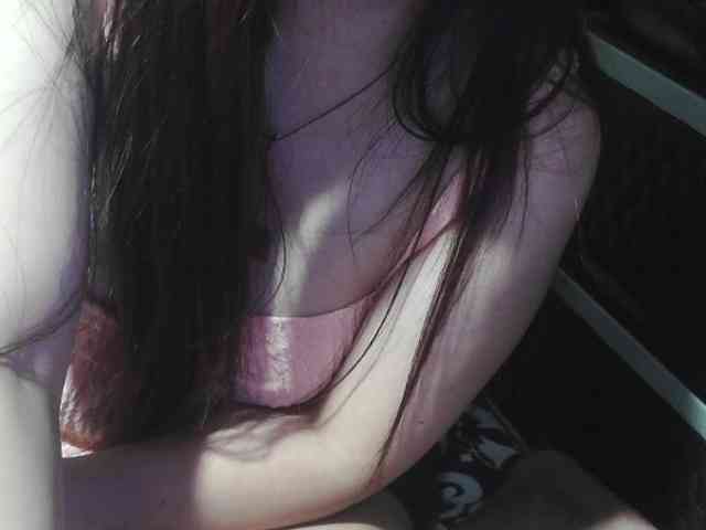 Kazzandra webcam