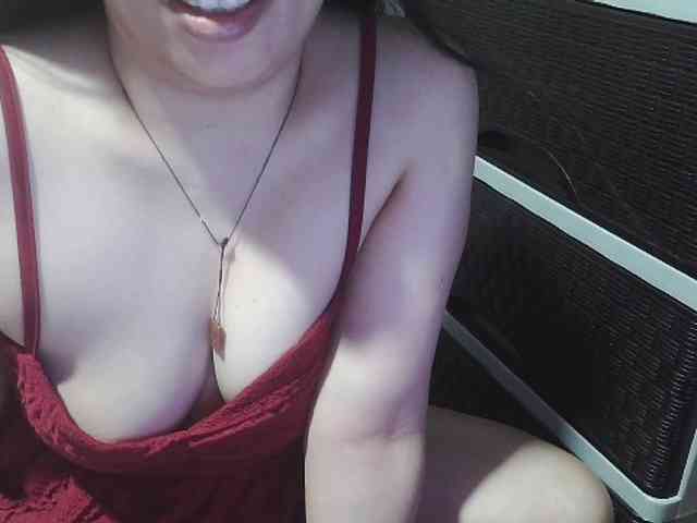 Kazzandra webcam