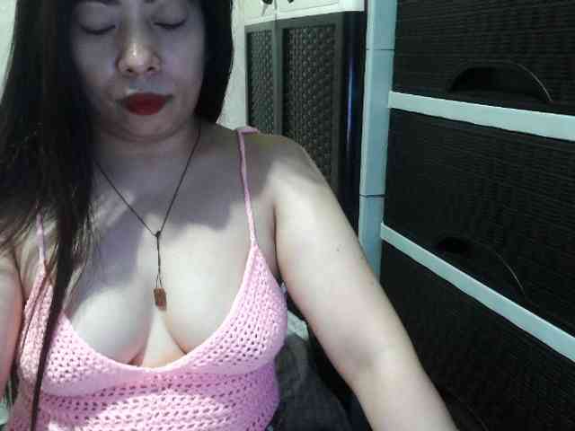 Cassiee webcam