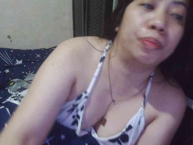Cassiee webcam