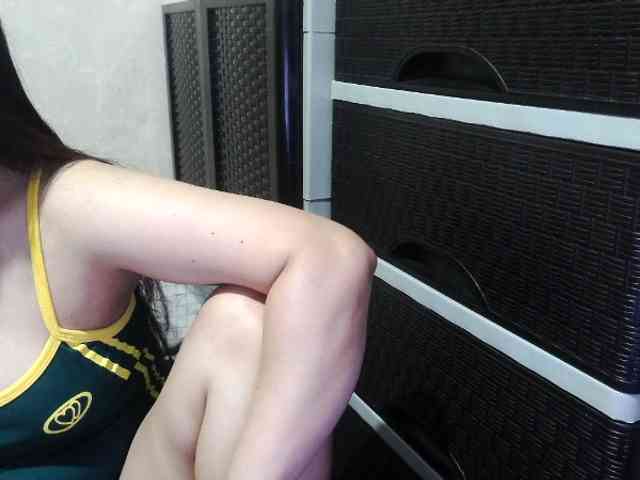 Cassiee webcam