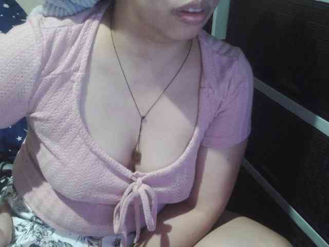 Cassiee webcam