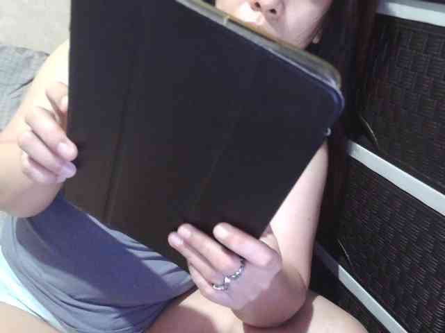 Cassiee webcam