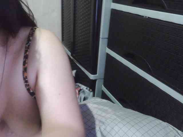 Cassiee webcam
