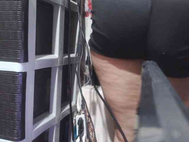 Cassiee webcam