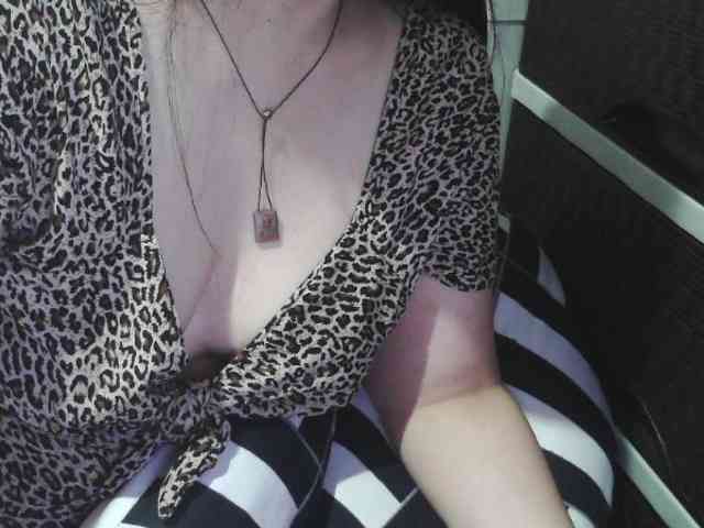 Cassiee webcam