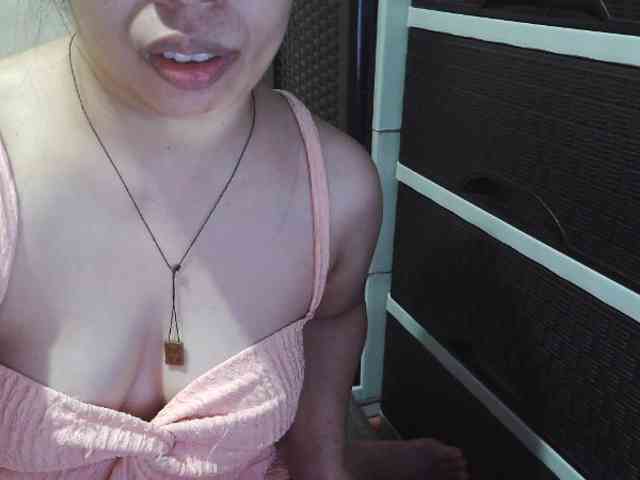 Cassiee webcam