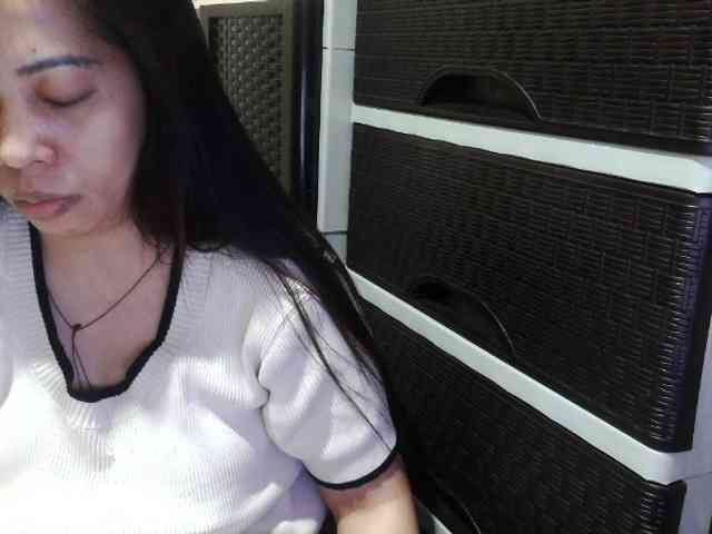 Cassiee webcam