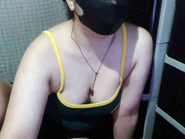 Cassiee webcam