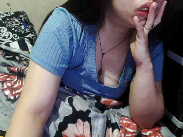 Cassiee webcam