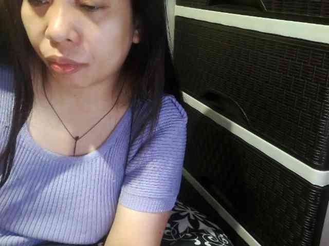 Cassiee webcam