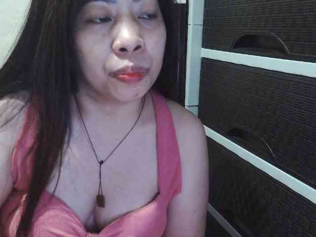 Cassiee webcam