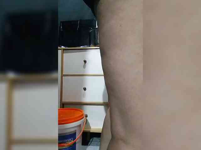 Cassiee webcam