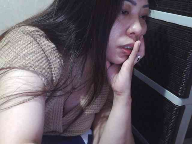 Cassiee webcam