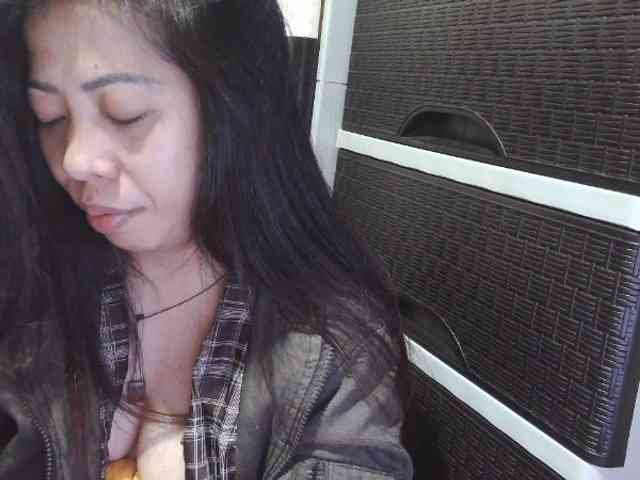 Cassiee webcam