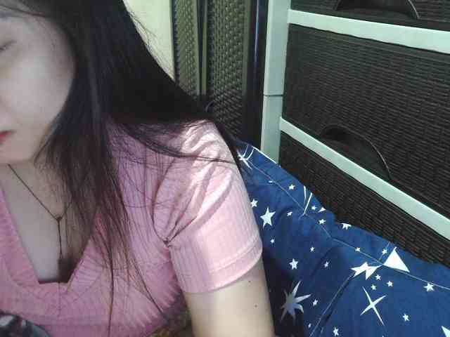 Cassiee webcam