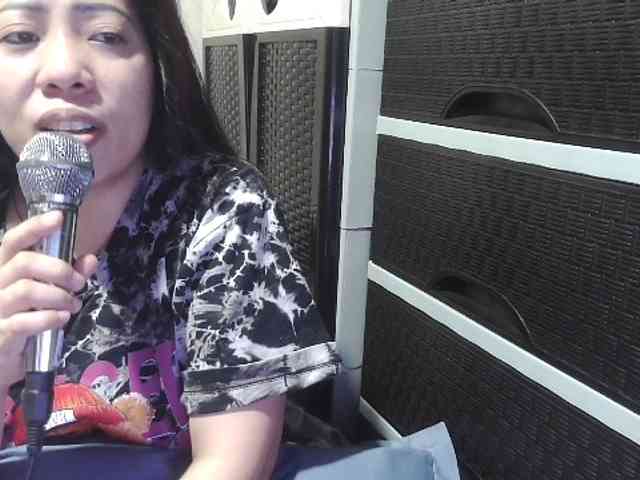 Kazzandra webcam
