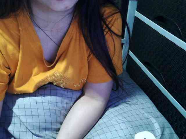 Cassiee webcam