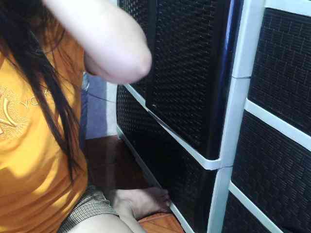 Cassiee webcam