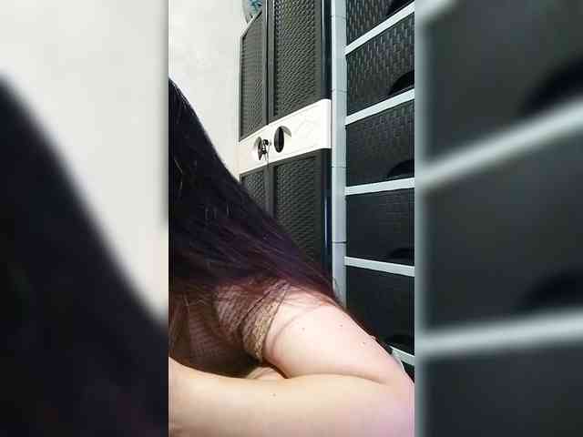 Cassiee webcam