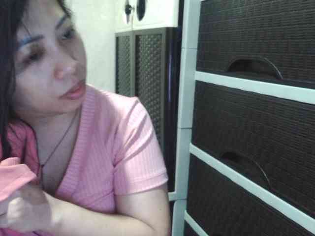 Cassiee webcam