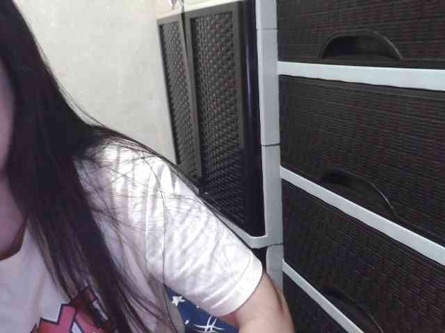 Cassiee webcam