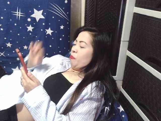 Cassiee webcam