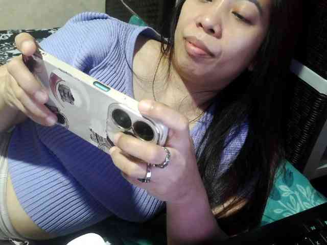 Cassiee webcam