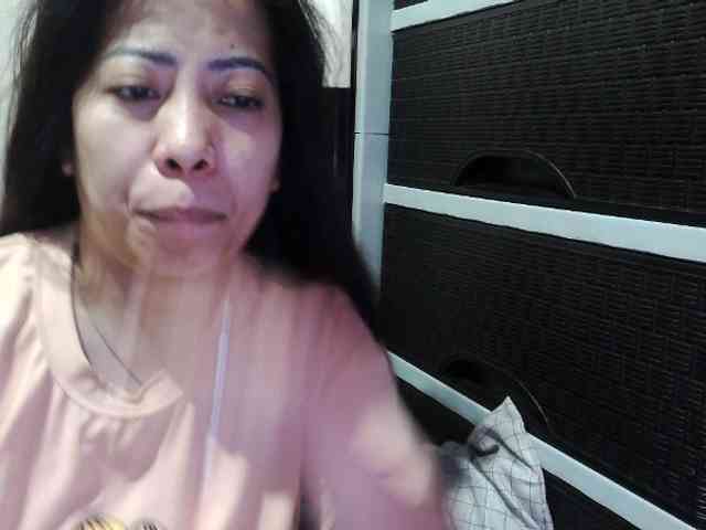 Cassiee webcam