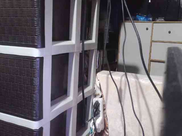 Cassiee webcam