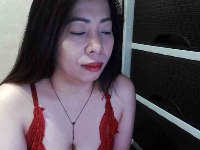 Cassiee webcam