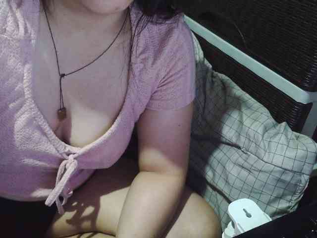 Cassiee webcam