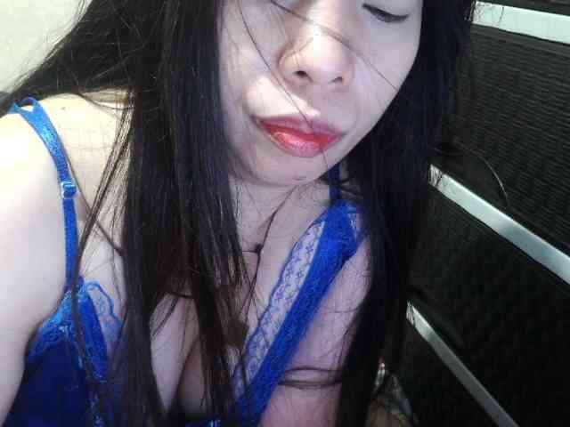 Cassiee webcam