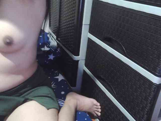 Cassiee webcam