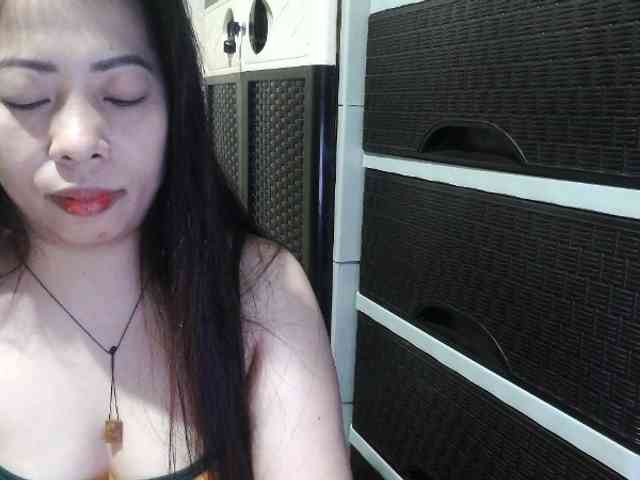 Cassiee webcam
