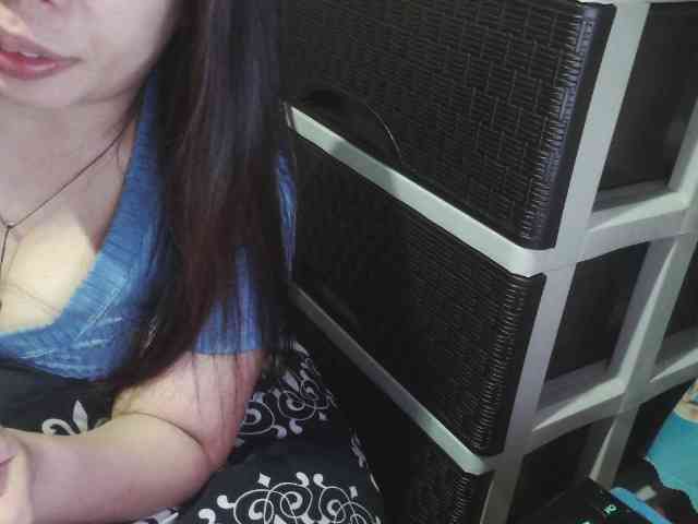 Cassiee webcam