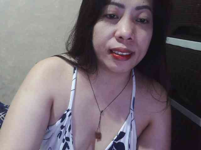 Cassiee webcam
