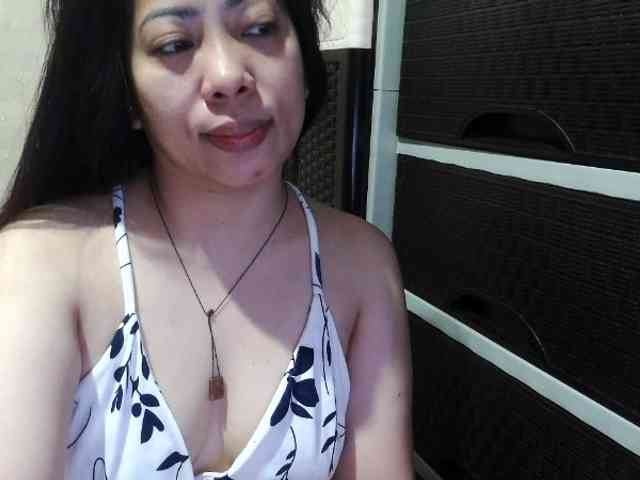 Cassiee webcam