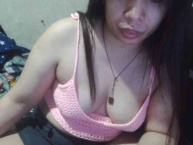 Cassiee webcam