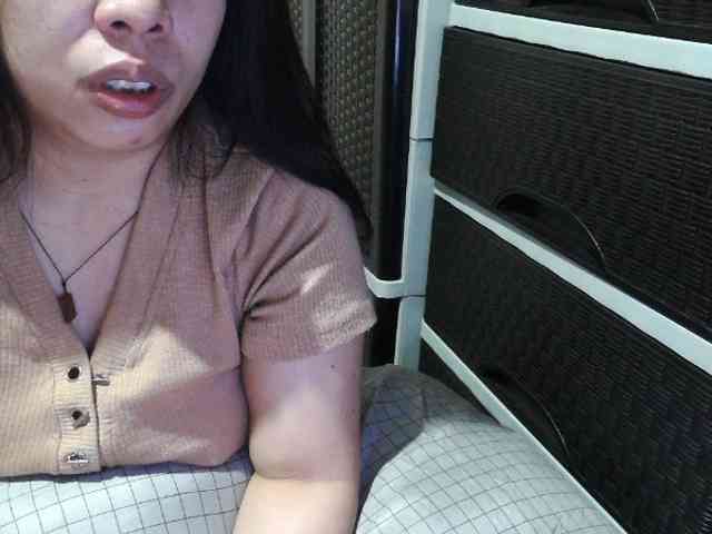 Cassiee webcam