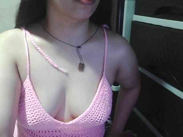 Cassiee webcam