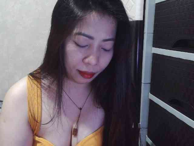 Cassiee webcam