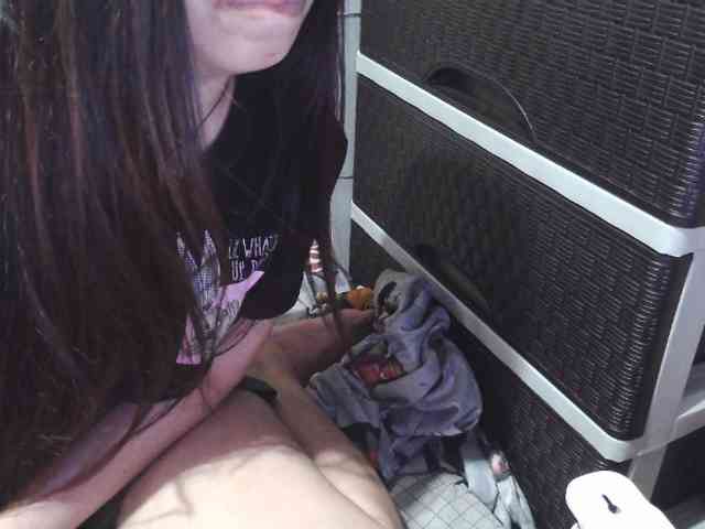 Cassiee webcam