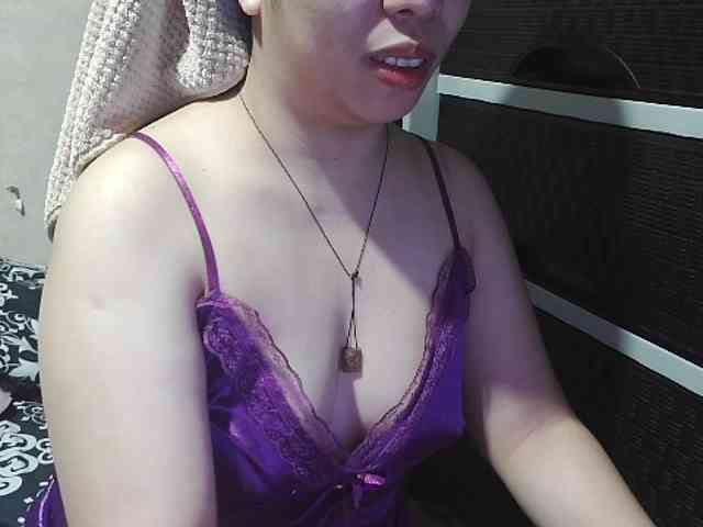 Kazzandra webcam