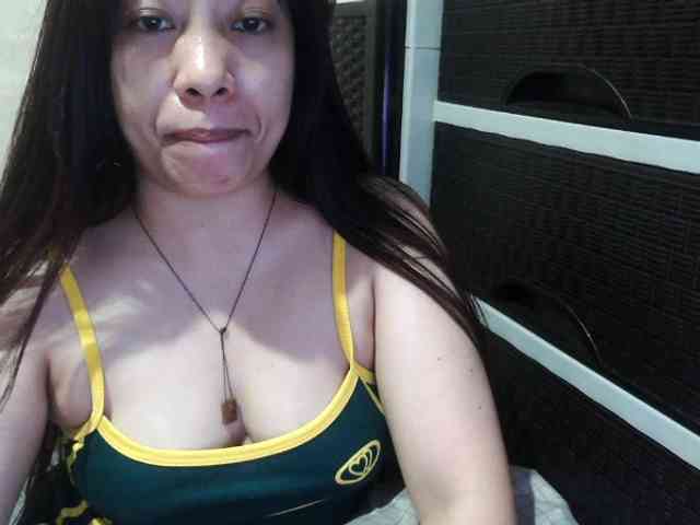 Cassiee webcam