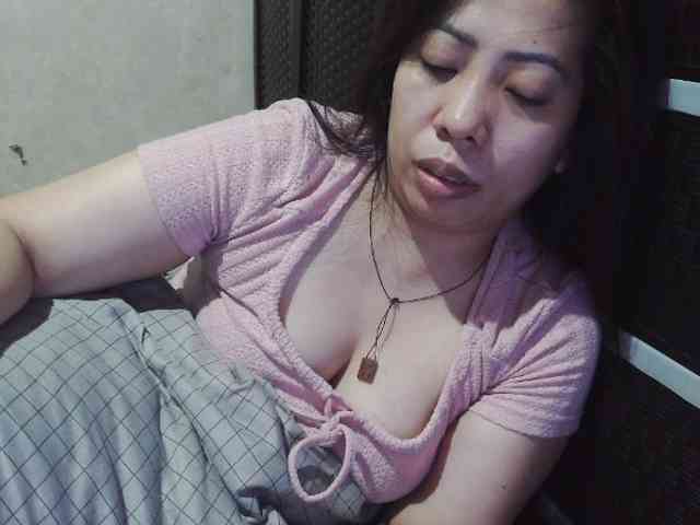 Cassiee webcam