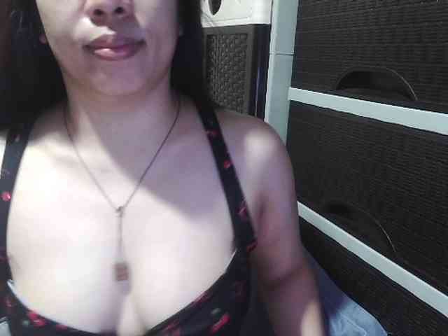 Kazzandra webcam