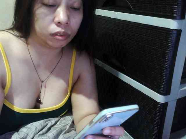 Cassiee webcam